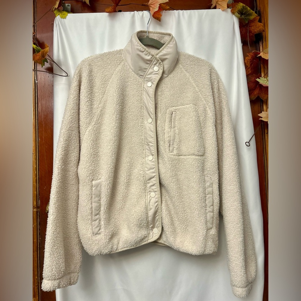 Hollister Women's Beige Teddy Jacket